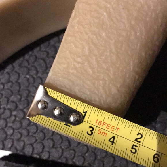 Gap, women’s leather boots size 8 - Picture 9 of 12